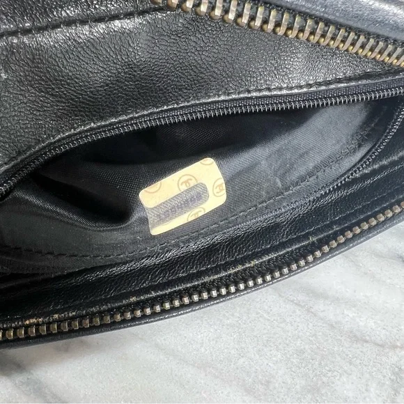 Chanel Black Lambskin Leather CC Quilted Camera Chain Crossbody Bag - Picture 14 of 17